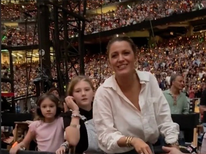 Blake Lively dan dua anaknya