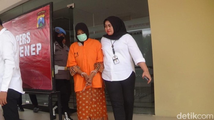 J (40) perempuan di Sumenep pembuang bayi hasil hubungannya dengan driver ojol