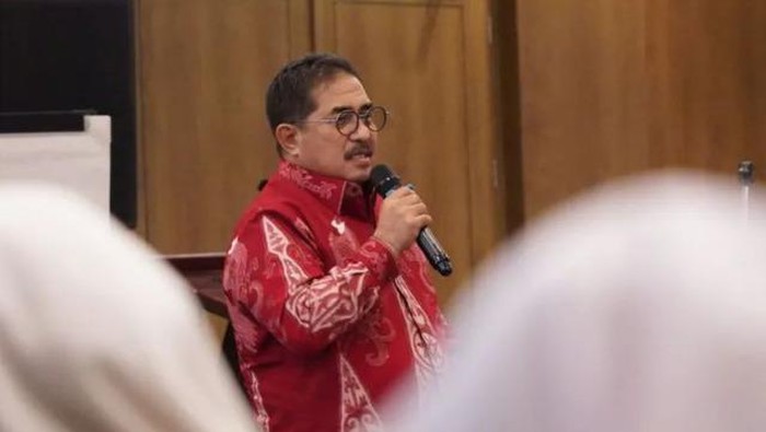 Kadisdik Sumut Abdul Haris Lubis (Instagram @disdikprovsumut)