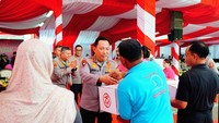 Foto: Irjen Argo menjelaskan program bedah rumah menyasar anggota Polri yang masih aktif, para purnawirawan, serta masyarakat umum yang rumahnya tidak layak huni dan berada di kawasan kumuh. (dok. Humas Polri)