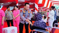 Foto: Selain bakti sosial dan bakti kesehatan, rangkaian kegiatan HUT Bhayangkara ini juga akan disemarakkan dengan bakti olahraga, yakni pertandingan karate, bulutangkis, dan judo. (dok. Humas Polri)