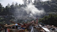 Kabid Tibum Satpol PP Kabupaten Bogor, Rhama Kodara nantinya akan ada pembongkaran tahap kedua yang akan dilakukan mulai dari area Gantole hingga ke Warpat.