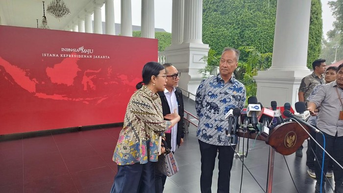 Menteri Keuangan, Menteri Perdagangan dan Menteri Perindustrian