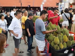 Musim Durian! 200 Kilogram Durian di Kedai Singapura Ludes dalam 1 Jam