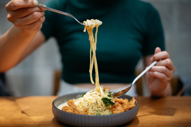 Cara masak pasta yang benar dan alasan tak boleh dibelah dua.