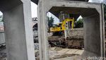 Penampakan Macetnya Jalan Satrio Jaksel Imbas Galian Gorong-gorong
