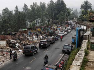 Usai Bongkar Kios Pedagang, Pemkab Bogor Bakal Cek Izin Bangunan di Puncak