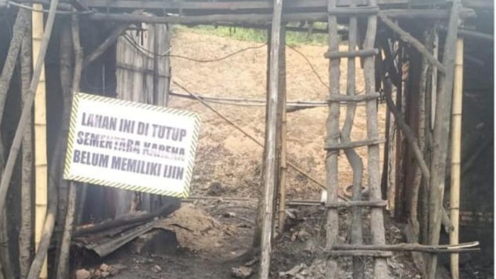 Polisi tutup tempat pembakaran ban ilegal di Bogor