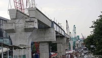 Direktur Utama Jakarta Propertindo (Jakpro) Iwan Takwin menjelaskan, rute LRT Jakarta Fase 1B ditentukan berdasarkan Risalah Rapat Koordinasi Pengembangan Transportasi Perkotaan di Jakarta, pada 14 November 2022.