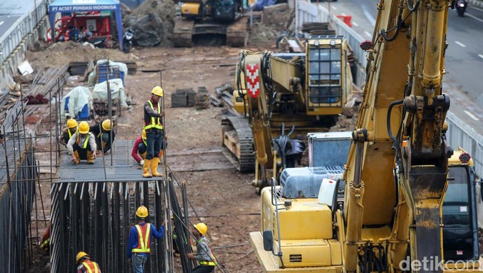 Pembangunan Light Rail Transit (LRT) Jakarta fase 1B rute Velodrome-Manggarai progresnya telah mencapai 15,1 persen. Begini penampakannya.