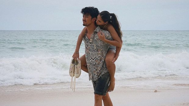 Cuplikan adegan dalam film Romeo Ingkar Janji.