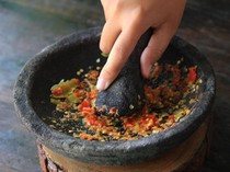 Beragam Jenis Sambal yang Sengatan Pedasnya Bikin Makan Lebih Nikmat