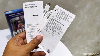 Ini aksesori yang disertakan dalam paket penjualannya. Foto: Adi Fida Rahman/detikINET
