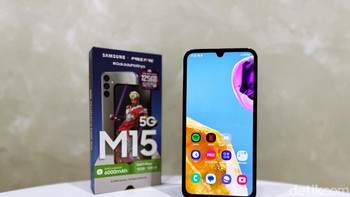 Galaxy M15 sudah mendukung 5G untuk koneksi lebih kencang. Selain itu ada NFC yang memudahkan pengguna topup dan cek uang elektronik. Untuk keamanan diberikan Samsung Knox Vault yang tersertifikasi EAL5+. Biar makin nyaman Samsung memberi update OS hingga empat kali dan security update selama 5 tahun. Foto: Adi Fida Rahman/detikINET