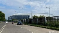 Belum ada kepastian pengelolaan Stadion Gelora Bandung Lautan Api (GBLA). Pengelolaan aset milik Pemkot Bandung itu direncanakan akan dikelola oleh PT Persib Bandung Bermartabat (PT PBB).