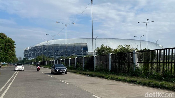 Stadion Gelora Bandung Lautan Api (GBLA) Stadion Gelora Bandung Lautan Api (GBLA)