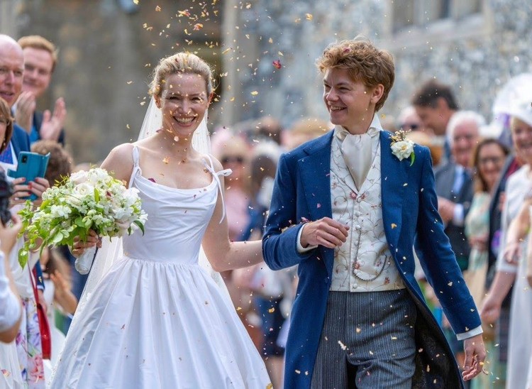 Talulah Riley Menikah dengan Thomas Brodie