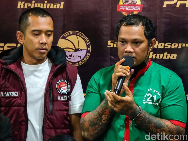Tampang Virgoun Berbaju Tahanan, Minta Maaf Pakai Sabu