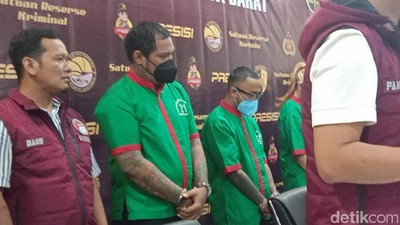 Penampakan Virgoun Diborgol dan Tertunduk Usai Jadi Tersangka