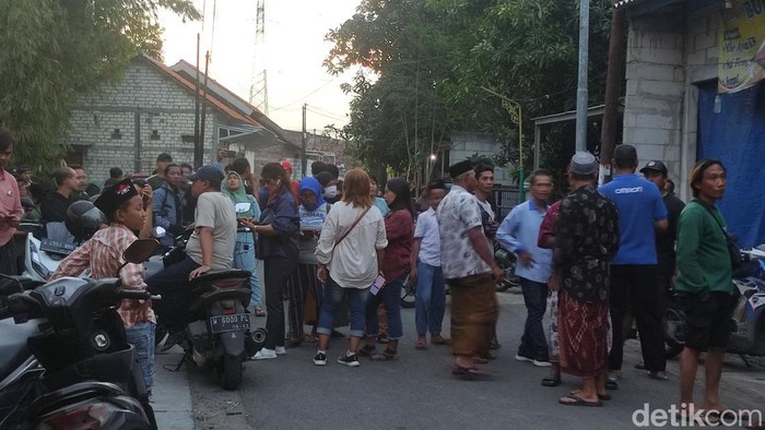 Warga Buduran yang sudah siap-siap mendemo Ponpes Al Mahdiy membatalkan niat setelah tahu pengasuh ditetapkan tersangka.