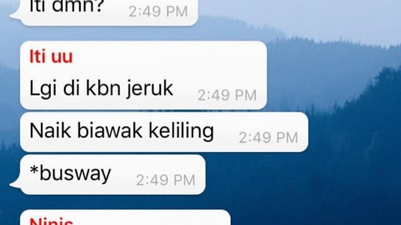 Kumpulan chat absurd ini dijamin bikin senyum-senyum sendiri. Pas banget buat kamu yang butuh asupan untuk meningkatkan mood.