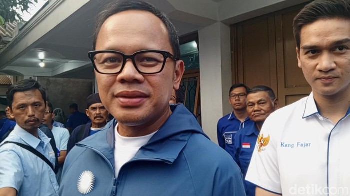 Bima Arya saat mendatangi DPD PAN Sumedang, Rabu (26/6/2024) sore.