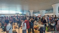 Pengguna jasa Bandara Sultan Hasanuddin pun terpantau telah melakukan check-in di terminal keberangkatan baru per 26 Juni 2024. (Foto: Yaslinda Utari Kasim/detikSulsel)