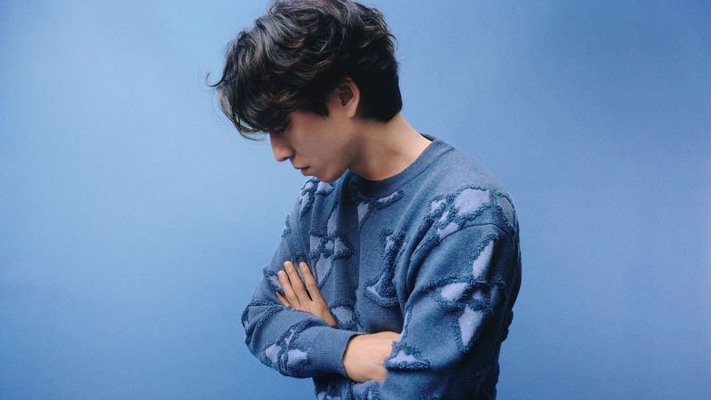 Foto Gong Yoo jadi house ambassador Louis Vuitton