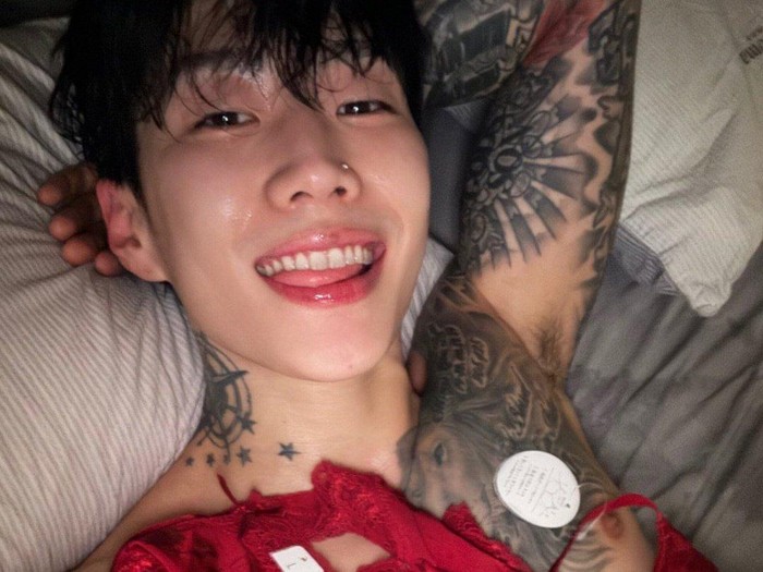 Jay Park Unggah Foto Panas dengan Lingerie di OnlyFans, Tuai Kontroversi