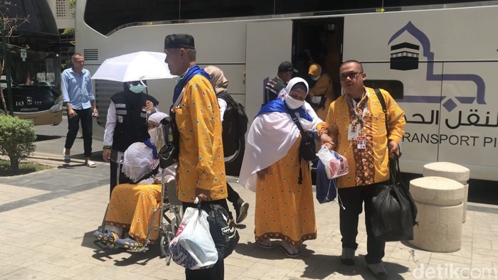 450 jemaah Kloter PLM-10 Tiba di Arjwan Al Saada Hotel Madinah, Rabu (26/6/2024).