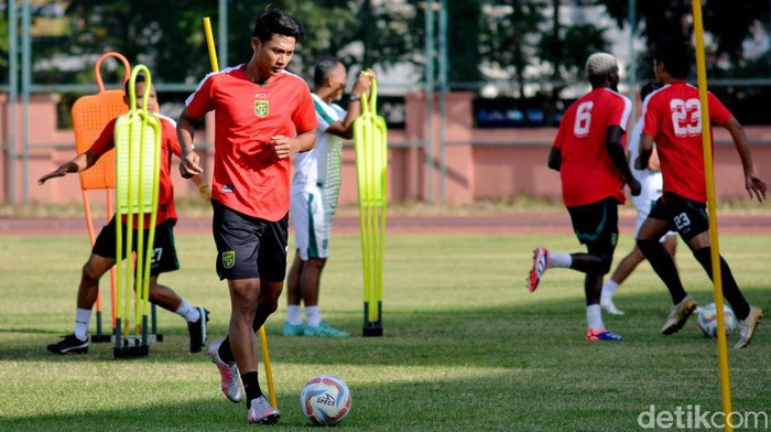 Latihan Persebaya Jelang Laga Anniversary 97 Lawan Persibo Bojonegoro