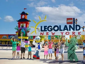 Legoland New York Pecahkan Rekor: Pesta Dansa Disko Terbesar
