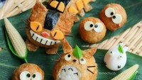 Nasi kepal dengan selimut iansri juga dibuat oleh Tomoko dengan bentuk ala Totoro. Kamu bisa menjadikannya ide menu bekal yang lucu. Foto: Instagram @tomochu15