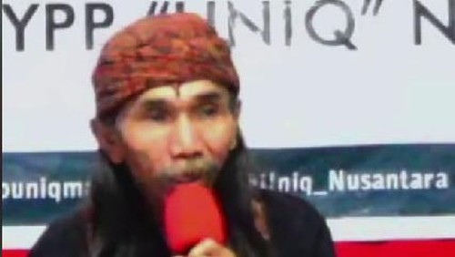 Mama Ghufron yang viral bisa bahasa semut dan jin