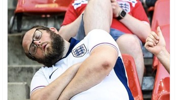 Para fans pun jadi ketiduran. Foto: Twitter