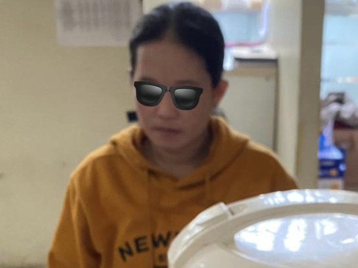 Ibu Rumah Tangga (IRT) di Kota Pangkalpinang Milza Lestari (40) menyimpan sabu dalam rice cooker. Polisi menduga Milza merupakan seorang pengedar.