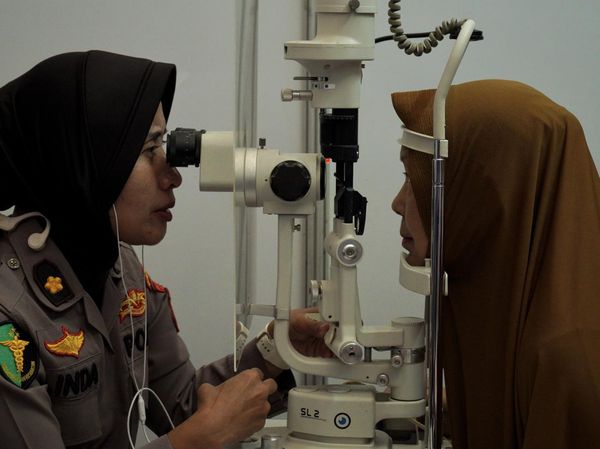 Bakti Sosial Kesehatan Peringati HUT Bhayangkara di Lumajang