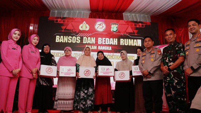 Polda Metro Jaya menggelar kegiatan sosial mulai dari bedah rumah hingga bakti kesehatan menjelang Hari Bhayangkara ke-78. (dok Ist)