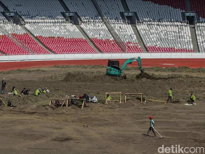 Revitalisasi Rumput SUGBK Dimulai