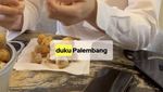 Dokter Richard Lee dan Istri Romantis Belah Duren Bareng