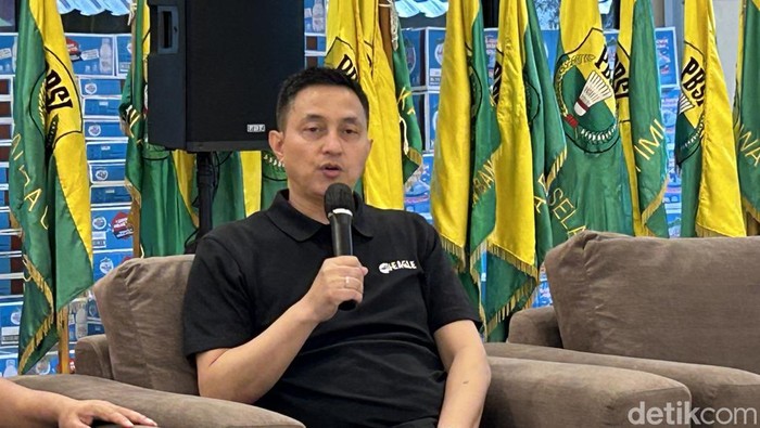 Ricky Subagja menegaskan tim bulutangkis Indonesia akan  karantina menjelang Olimpiade.