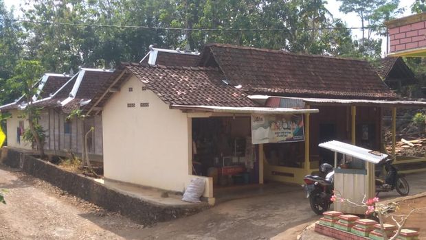 Rumah milik Noto Wiharjo yang pernah disinggahi Jenderal Sudirman di Padukuhan Waru, Kalurahan Girisekar, Kapanewon Panggang, Kabupaten Gunungkidul.