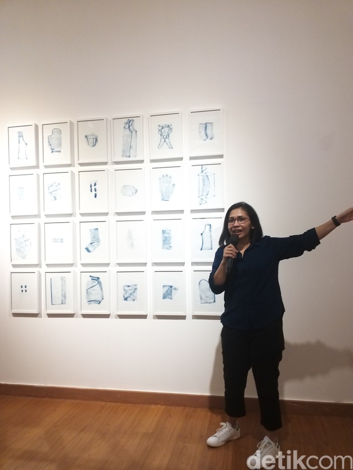 Seniman Teresia Agustina Sitompul Seniman Teresia Agustina Sitompul