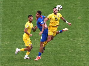 Slovakia Vs Rumania 1-1 di Babak Pertama