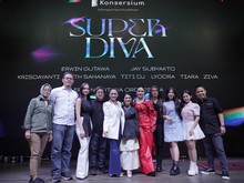 Dua Generasi Emas Penyanyi Indonesia Nyatu di Konser Super Diva Dua Generasi Emas Penyanyi Indonesia Nyatu di Konser Super Diva