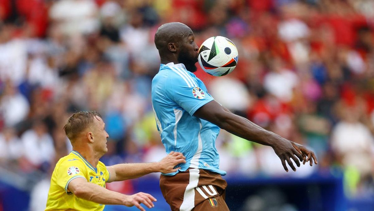 Babak I Ukraina vs Belgia tuntas 0-0 (Foto: REUTERS/Lee Smith)