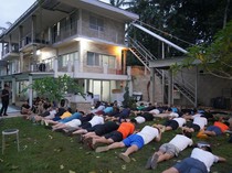 Kala Ratusan WNA Tiarap Saat Digerebak Imigrasi, Diduga Terkait Cyber Crime