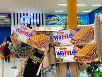 5 Jajanan Unik di PRJ 2024, Ada Keripik Jumbo hingga Wafer Raksasa