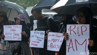 Seperti diketahui 26 Juni setiap tahunnya diperingati secara global sebagai Hari Dukungan untuk Korban Penyiksaan Internasional (International Day in Support of Victims of Torture), sebagai pengingat berlakunya Konvensi Menentang Penyiksaan dan Perlakuan atau Hukuman yang Kejam, Tidak Manusiawi, dan Merendahkan Martabat Manusia (CAT) pada tanggal 26 Juni 1987.  