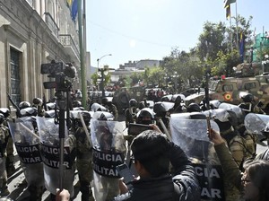 Tentara Bolivia Berupaya Kudeta, Dobrak Istana Presiden